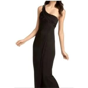 3572) BCBGMaxazria Column Black One Shoulder Pleated Gown Size Small